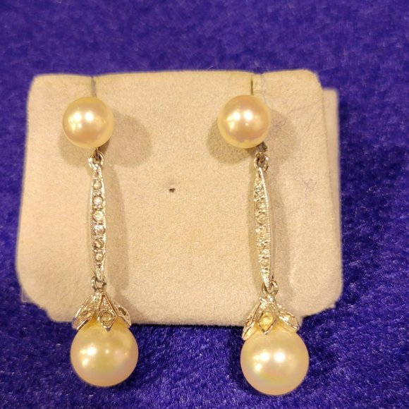 Silver Tone Pearl Drop Earrings - Picture 1 of 3